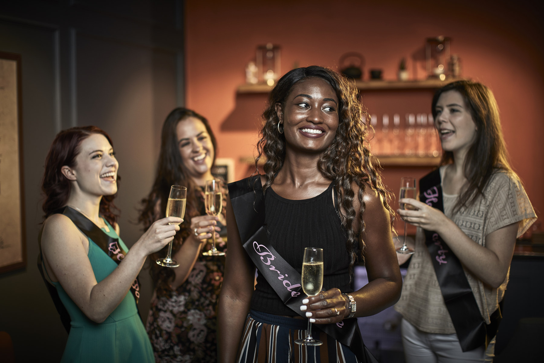 Vrijgezellenfeest dames Maastricht - speel een escape room bij Escape Hunt Maastricht